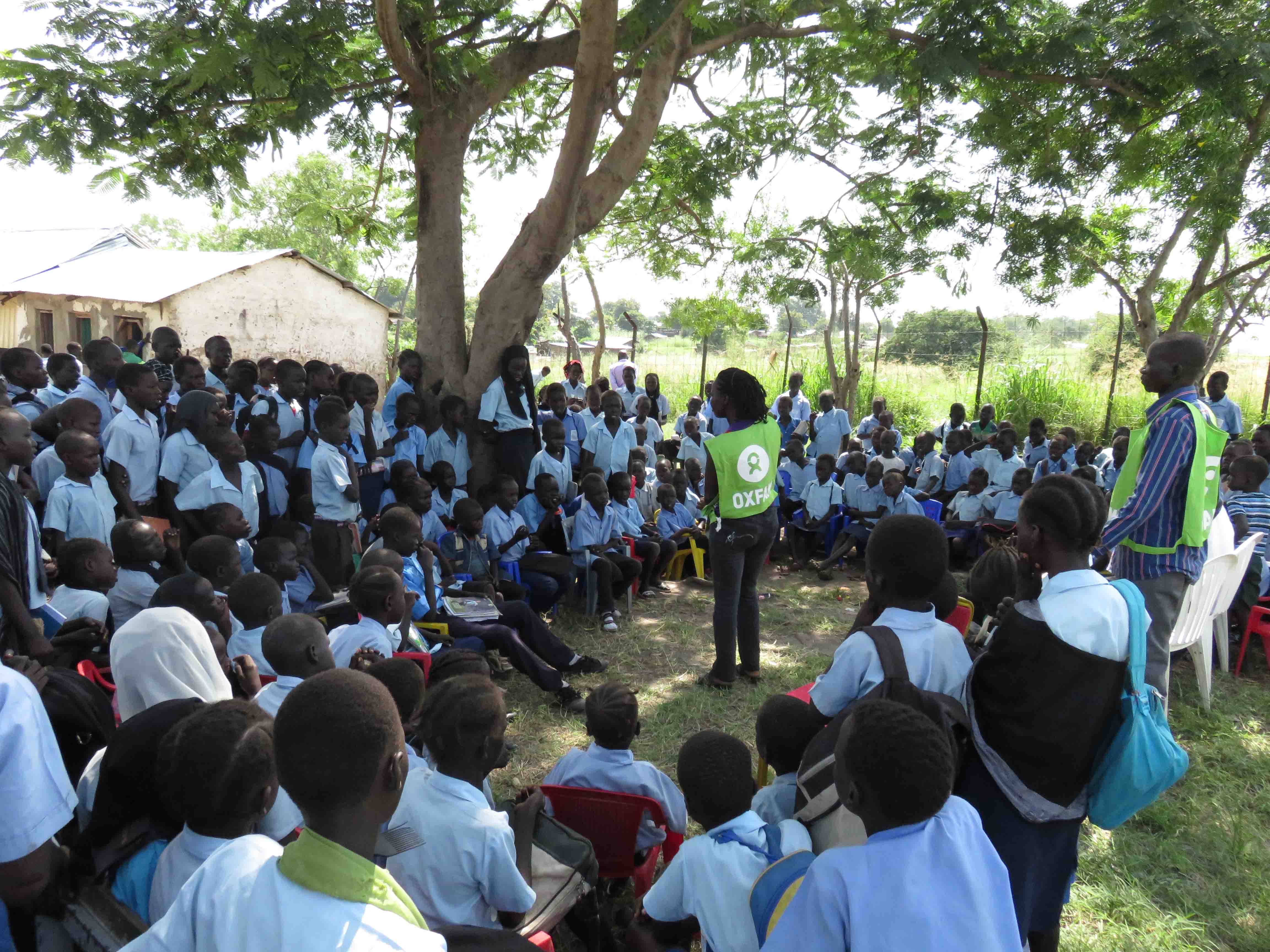 Oxfam volunteers teach children the importance of hygiene in Juba, South Sudan