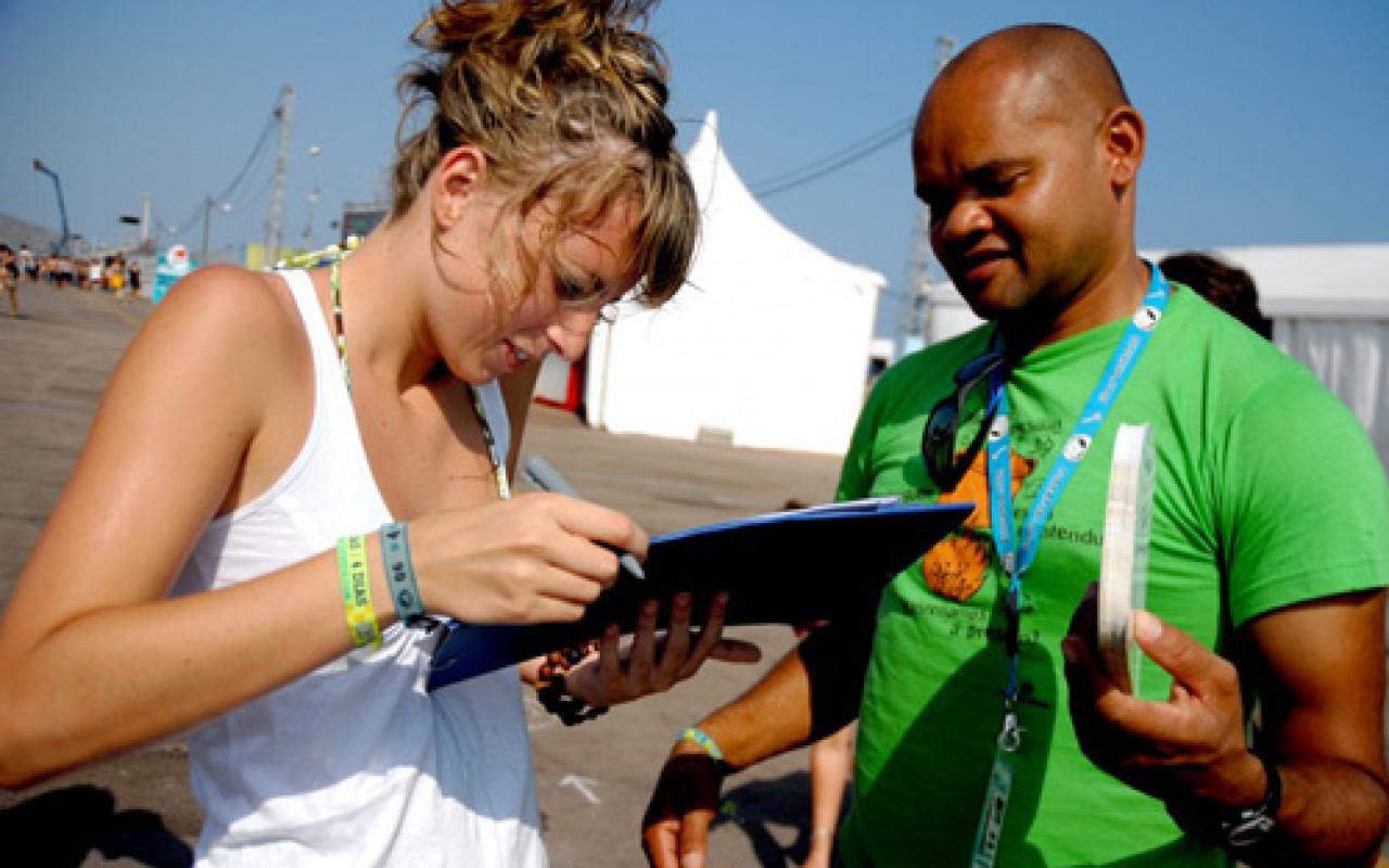 Volunteer with us | Oxfam International