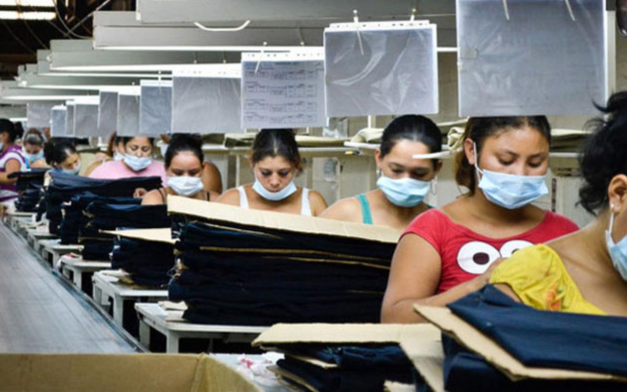 263.000 mujeres explotadas en las maquilas de Centroamérica | Oxfam  International
