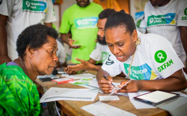 Oxfam in Vanuatu is scaling its UnBlocked Cash project to distribute cash and voucher assistance to the most affected by Cyclone Harold and COVID-19.