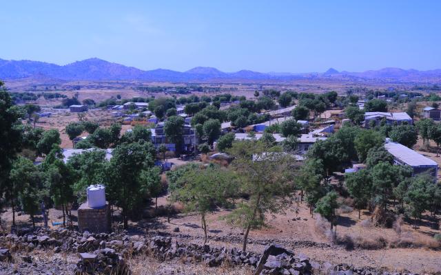 .  A view over Hitsats in Tigray, where around 14,143 people displaced by conflict live in temporary shelters. With funding from the Ethiopia Humanitarian Fund (EHF), Oxfam supports water and sanitation services here. (Photo: Oxfam)