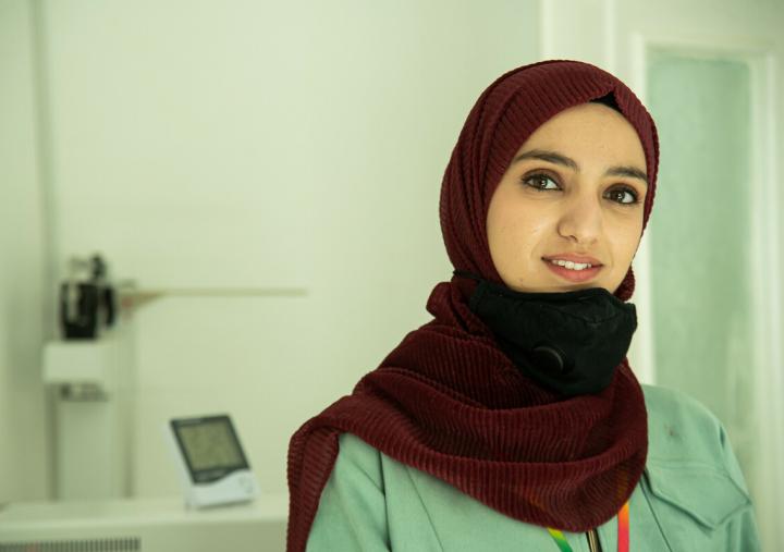 Islam Abd Alqader, a 22-year-old in Jordan, trained with INJAZ and is now doing her internship as a laboratory technician in a private laboratory. Photo: Rajiv Raman