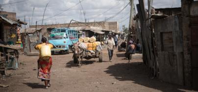 While a minority of super-rich Kenyans are accumulating wealth and income, the fruits of economic growth are failing to trickle down to the poorest. Photo: Allan Gichigi/Oxfam