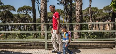 Khalil and Fatem fled their hometown of Raqqa in Syria with their infant son Mohamed in 2013. Since they arrived in Lebanon, they have been living in a small room of around 6 x 4 meters. Photo: Pablo Tosco/Oxfam