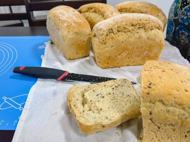 Pomichnianskyi bread. Photo courtesy of The Tenth of April