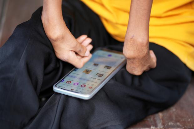 Mohidin is part of the I CAN ACT response in his village. He keeps others informed through updating the local Village Disaster Preparedness Team (TSBD) social media channel.